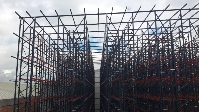 Rack superpesado y autoportante